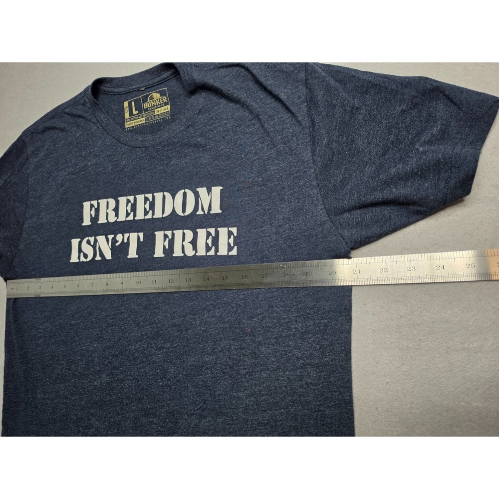 Bunker Branding Co. T-Shirt Men's Large Navy Blue Freedom‎ Isn't Free Graphic - Picture 6 of 7
